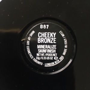 MAC Mineralize Skinfinish Cheeky Bronze